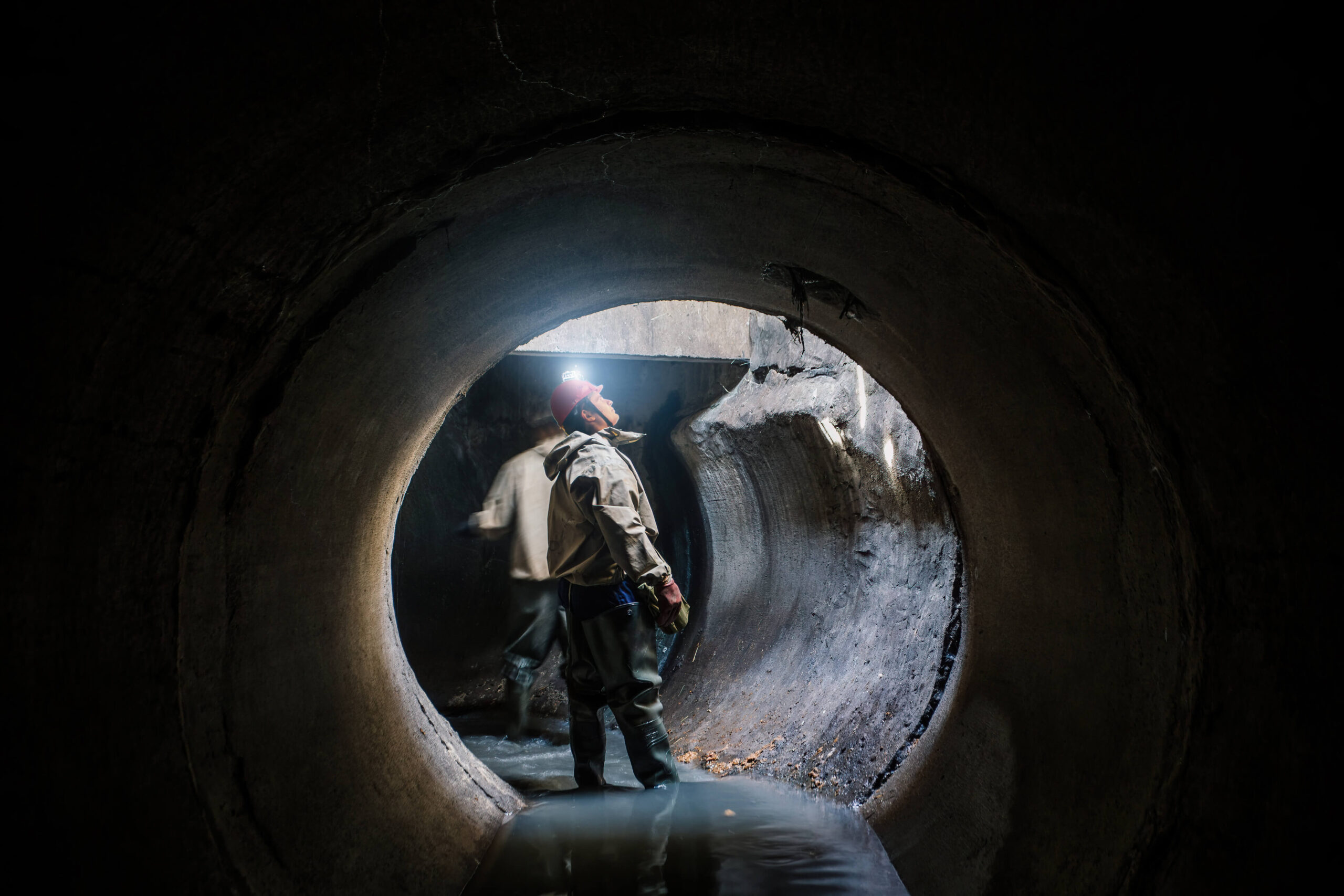 human factor safety risk blog safety worker in tunnel photo cority